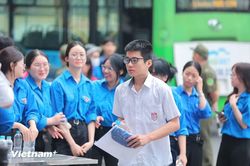 Kỳ thi vào 10: Thí sinh bắt đầu làm bài thi đầu tiên, môn Ngữ văn