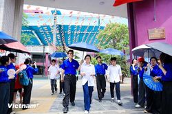 Hà Nội: Sỹ tử rạng rỡ hoàn thành ngày thi đầu tiên kỳ thi vào lớp 10