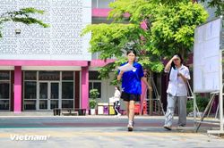 Hà Nội: Sỹ tử rạng rỡ hoàn thành ngày thi đầu tiên kỳ thi vào lớp 10