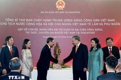 Tổng Bí thư, Chủ tịch nước Tô Lâm gặp cộng đồng người Việt Nam tại Singapore