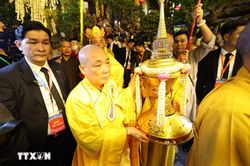 Lễ cung rước Xá lợi Phật mừng Đại lễ Phật đản ở Hà Nội