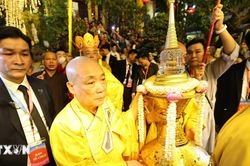 Lễ cung rước Xá lợi Phật mừng Đại lễ Phật đản ở Hà Nội