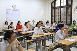 Hơn 124.000 thí sinh Hà Nội làm bài thi Ngoại ngữ vào lớp 10
