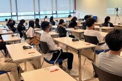 Điều ám ảnh phía sau kỳ thi căng thẳng bậc nhất thế giới