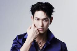 Cú 'lột xác' ngỡ ngàng của 'mỹ nam trăm tỷ' tham gia Tinh hà say hi