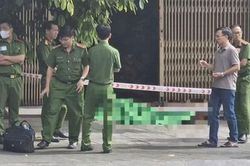 Người đàn ông tử vong trước cửa nhà sau cuộc gọi bí ẩn lúc gần sáng