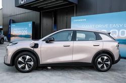 SUV hạng C mạnh 163 mã lực, giá hơn 500 triệu đồng