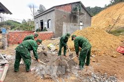 Những dấu chân nghĩa tình của người lính biên phòng xứ Huế