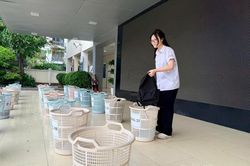 Chùm ảnh: Thí sinh dự thi lớp 10 tại Hà Nội làm bài môn đầu tiên