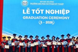 Trường Đại học Sư phạm Kỹ thuật Đà Nẵng trao bằng tốt nghiệp cho 454 tân kỹ sư, kiến trúc sư, cử nhân