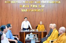 Chủ tịch HĐND tỉnh Lâm Đông thăm, chúc mừng các cơ sở Phật giáo nhân dịp Đại lễ Phật đản năm 2026