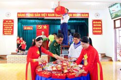 Rộn ràng không khí Tết Thiếu nhi ở Trường Sa