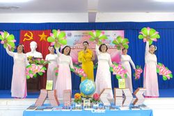 Chi hội Nữ trí thức tỉnh Khánh Hòa tổ chức giao lưu văn nghệ