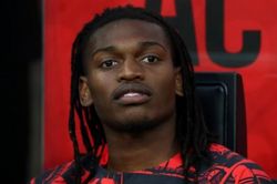 MU nhắm Rafael Leao giá hời, Bernardo Silva chọn Barcelona làm bến đỗ tiếp theo