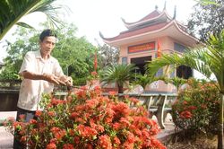 18 năm chăm sóc Đền thờ Bác Hồ