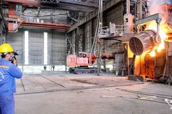 Bảo đảm an toàn lao động trong ngành luyện kim