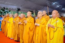 Đại lễ Phật đản Phật lịch 2570 trên thành phố mới Đồng Nai