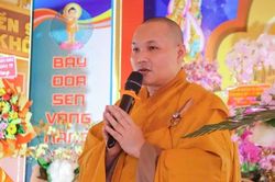 Chư tôn đức liên phường về chùa Quảng Đức dự Đại lễ Phật đản Phật lịch 2570