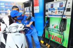 Từ 1/6, dùng xăng E10 toàn quốc: Doanh nghiệp xe phải rà soát tương thích