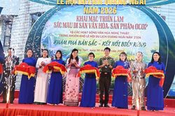 Quảng Ngãi: Khai mạc triển lãm 'Sắc màu di sản văn hóa, sản phẩm OCOP và các hoạt động văn hóa nghệ thuật'