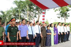 Lãnh đạo tỉnh Bắc Ninh dâng hương tưởng niệm 121 năm Ngày sinh đồng chí Hoàng Quốc Việt