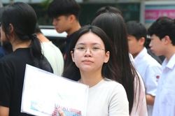 Gợi ý đáp án môn Tiếng Anh thi lớp 10 Hà Nội năm 2026
