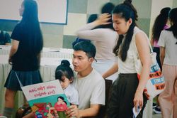 Một buổi chiều đọc sách cùng con tại Lễ hội Sách tranh thiếu nhi