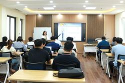 Bồi dưỡng và cập nhật kiến thức nền tảng về nghiệp vụ kiểm toán