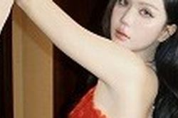 Ngọc Trinh khẳng định đẳng cấp 'nữ hoàng nội y' qua loạt ảnh khoe trọn lưng trần gợi cảm