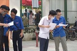 Tuổi trẻ Phú Thượng 'tiếp sức mùa thi' tuyển sinh lớp 10
