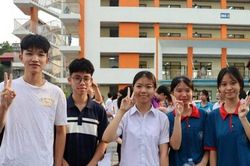 Thí sinh ở Hoài Đức kết thúc buổi thi đầu tiên, không có vi phạm