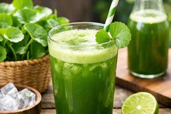 Hiểu đúng về rau má để dùng an toàn và hiệu quả