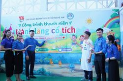 'Hành lang cổ tích' giúp bệnh nhi thêm niềm vui trong điều trị
