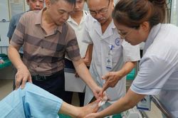 Tăng cơ hội bảo tồn chi thể cho người bệnh đái tháo đường