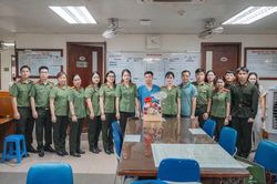 Tiếp thêm nghị lực, thắp sáng niềm tin cho bệnh nhi Viện Huyết học và Truyền máu Trung ương