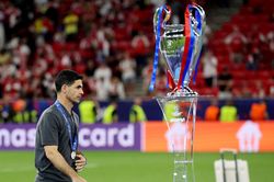 Khi sự thực dụng phản bội Arsenal