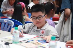 Khuyến khích trẻ em đọc sách, vẽ tranh để bồi đắp tình yêu quê hương