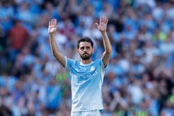 Rào cản cuối cùng ngăn Silva gia nhập Barca
