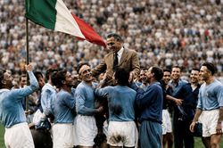 Chủ nhà World Cup: Lợi thế sân nhà là phúc hay họa?