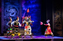 Thắp luồng sinh khí mới cho nghệ thuật truyền thống
