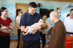 Lãnh đạo tỉnh Thanh Hóa thăm cơ sở nuôi dưỡng trẻ em