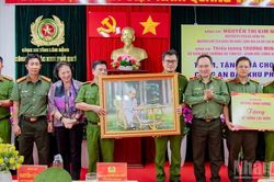 Lâm Đồng: Những món quà ý nghĩa đến với đặc khu Phú Quý