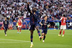 Arsenal sút hỏng 2 lượt 11 m, PSG bảo vệ ngôi vương Champions League