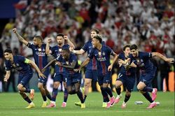 Arsenal sút hỏng 2 lượt 11 m, PSG bảo vệ ngôi vương Champions League