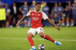 Lý do trung vệ Gabriel đá quả luân lưu 11 m quyết định của Arsenal