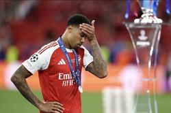 Lý do trung vệ Gabriel đá quả luân lưu 11 m quyết định của Arsenal
