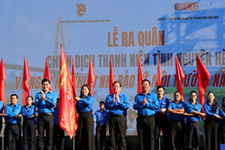 Hơn 2.000 đoàn viên, thanh thiếu nhi Cần Thơ sôi nổi ra quân Chiến dịch Hè tình nguyện 2026