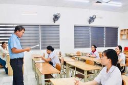 Hồi hộp trước kỳ thi tuyển sinh đầu tiên sau sáp nhập