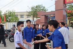 Hơn 26,7 nghìn học sinh Quảng Ngãi bước vào kỳ thi tuyển sinh lớp 10