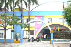 Vụ mua trường học phát mãi nhưng không được bàn giao: Xem xét thu hồi đất và giấy phép giáo dục